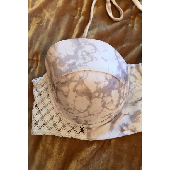 Lisa Maree x Urban Outfitters High-Waisted Crochet Bikini, Size Medium - Picture 9 of 17